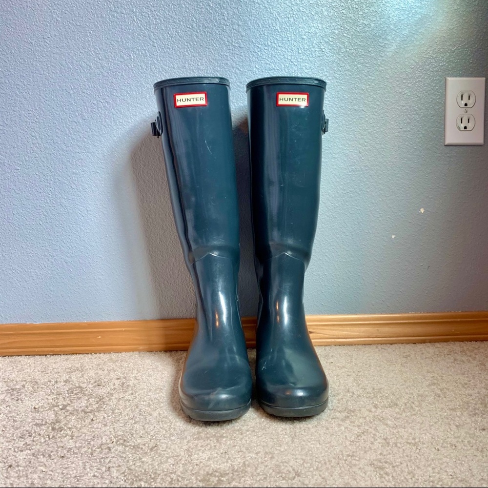 Hunter Tall Women’s Dark Grey Rain Boots Size 8